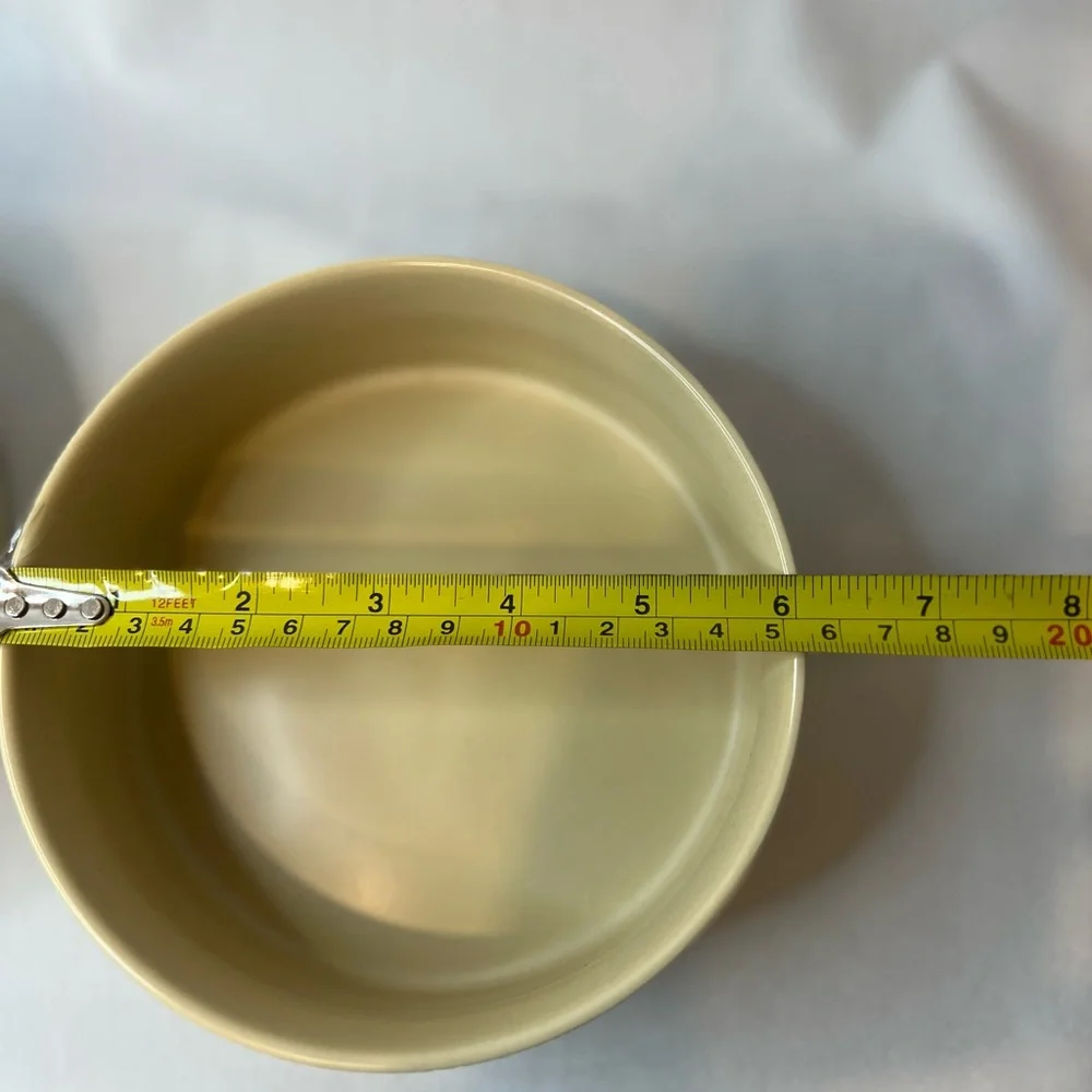 Cream Ribbed Ceramic Pet Bowls